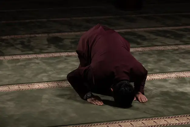 خاموشی کے بڑے فائدے خاموشی کے بڑے فائدے